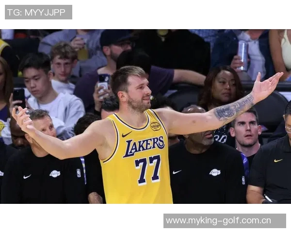 东契奇上半场狂砍32分助力湖人领先森林狼5分进入下半场