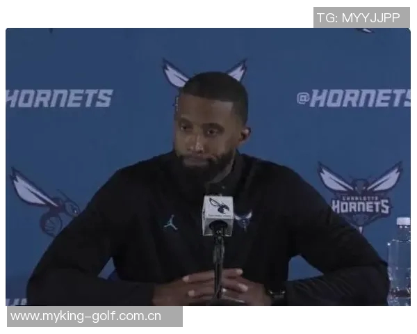 黄蜂主帅赞克尼佩尔竞争意识强调场上沟通能力需提升 黄蜂主帅赞克尼佩尔竞争意识强调场上沟通能力需提升