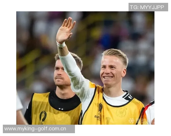 德天空报道多特蒙德关注17岁克鲁塞罗后卫普拉斯特和河床前锋梅萨 德天空报道多特蒙德关注17岁克鲁塞罗后卫普拉斯特和河床前锋梅萨