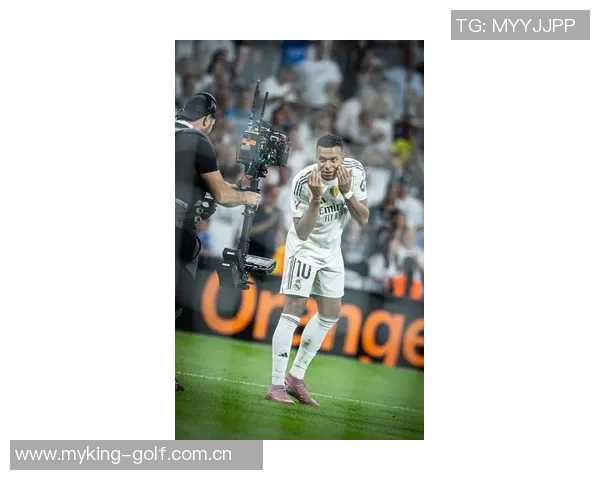 姆巴佩状态火热9月以来连续10场进球狂揽15球4助攻势不可挡 姆巴佩状态火热9月以来连续10场进球狂揽15球4助攻势不可挡