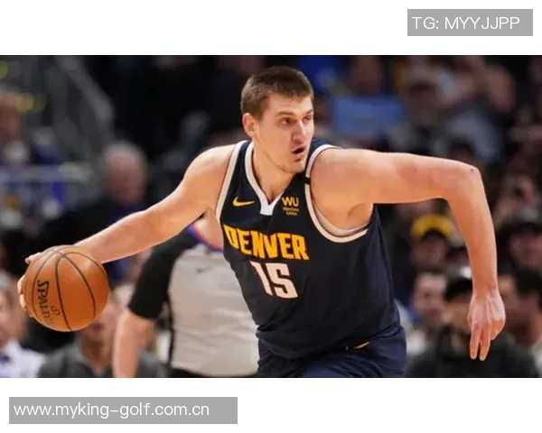 塔克遭遇伤病困扰初步诊断为硬伤赛后将进行详细检查以确定恢复情况 塔克遭遇伤病困扰初步诊断为硬伤赛后将进行详细检查以确定恢复情况