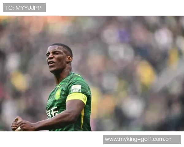 瓦科双响再创佳绩赛季27球追平法比奥展现超强实力